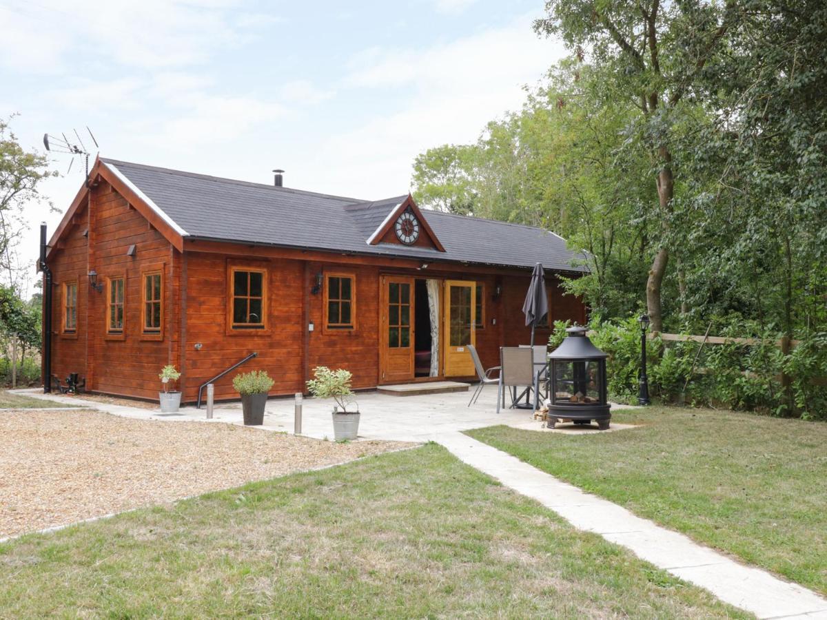Acorn Lodge Saxmundham Exterior photo