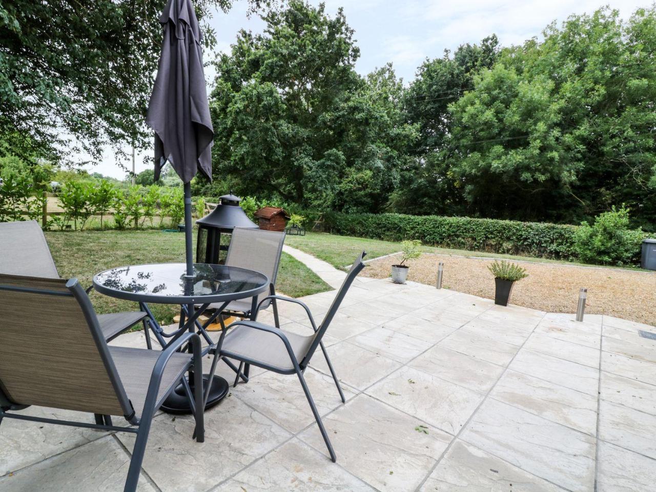 Acorn Lodge Saxmundham Exterior photo