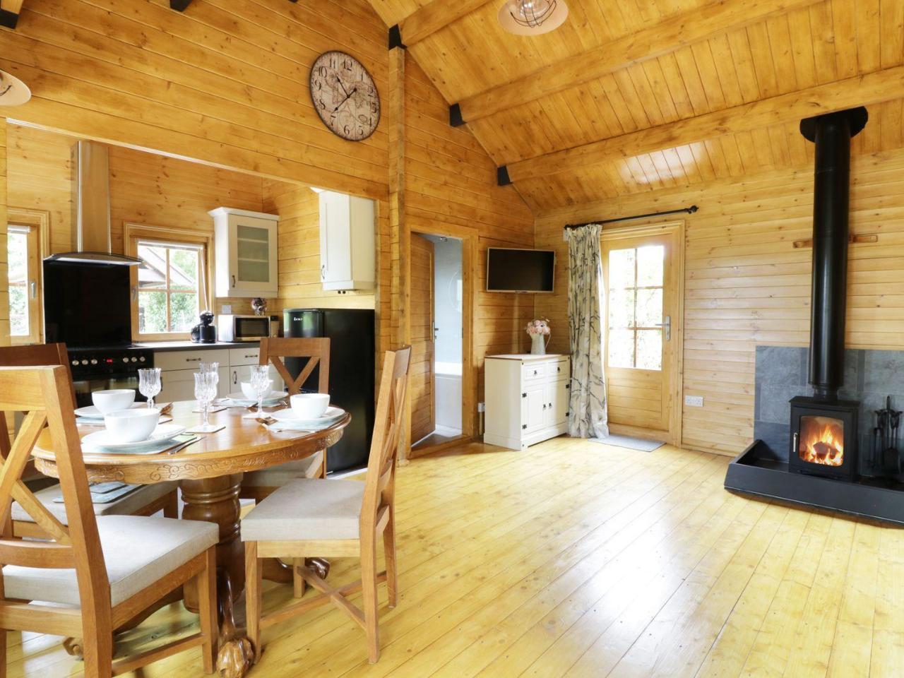 Acorn Lodge Saxmundham Exterior photo